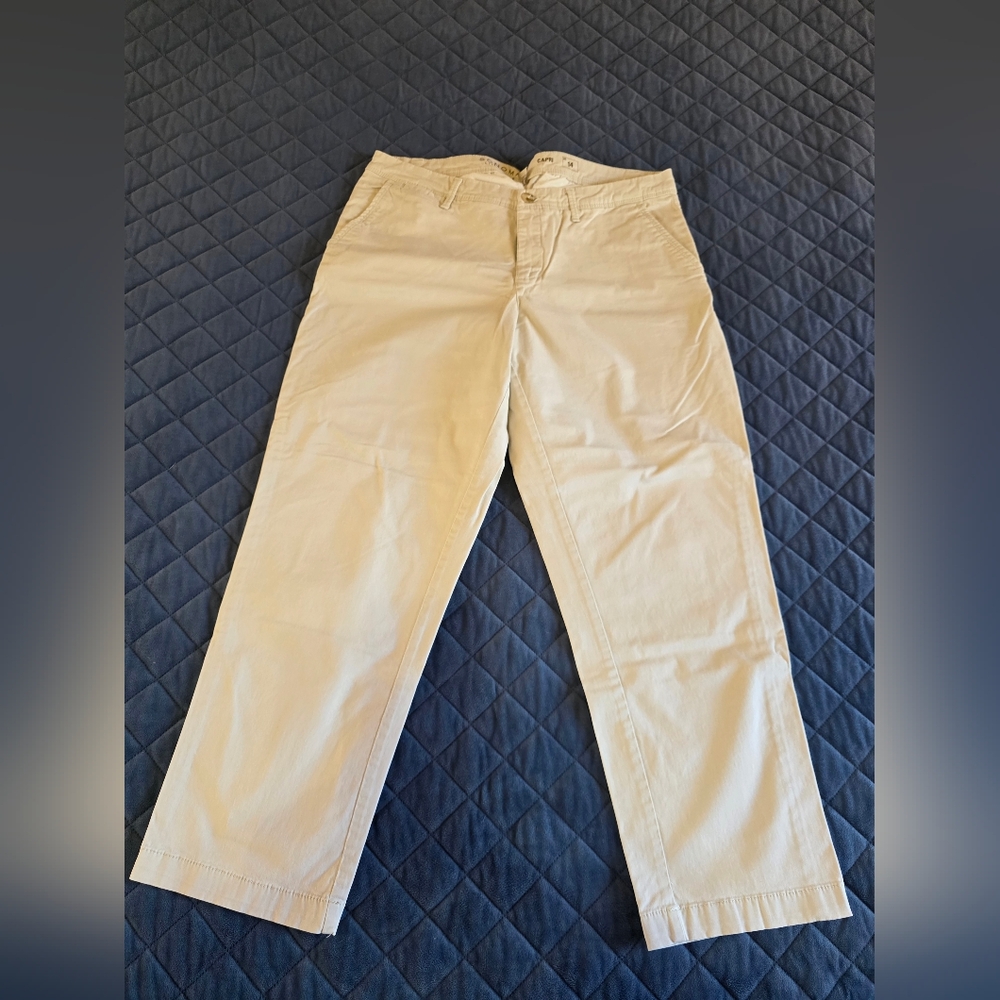 Sonoma Womens Light Tan Capris Sz 14